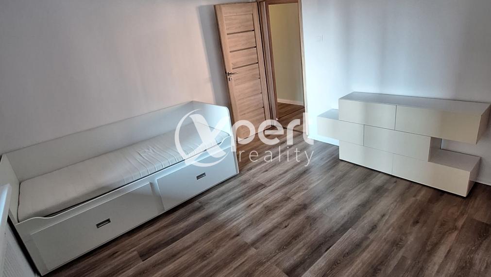 Prenájom 3i byt so špajzou v Šamoríne na Hlavnej ul.