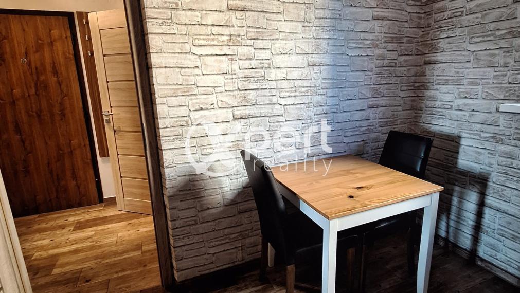 Prenájom 3i byt so špajzou v Šamoríne na Hlavnej ul.