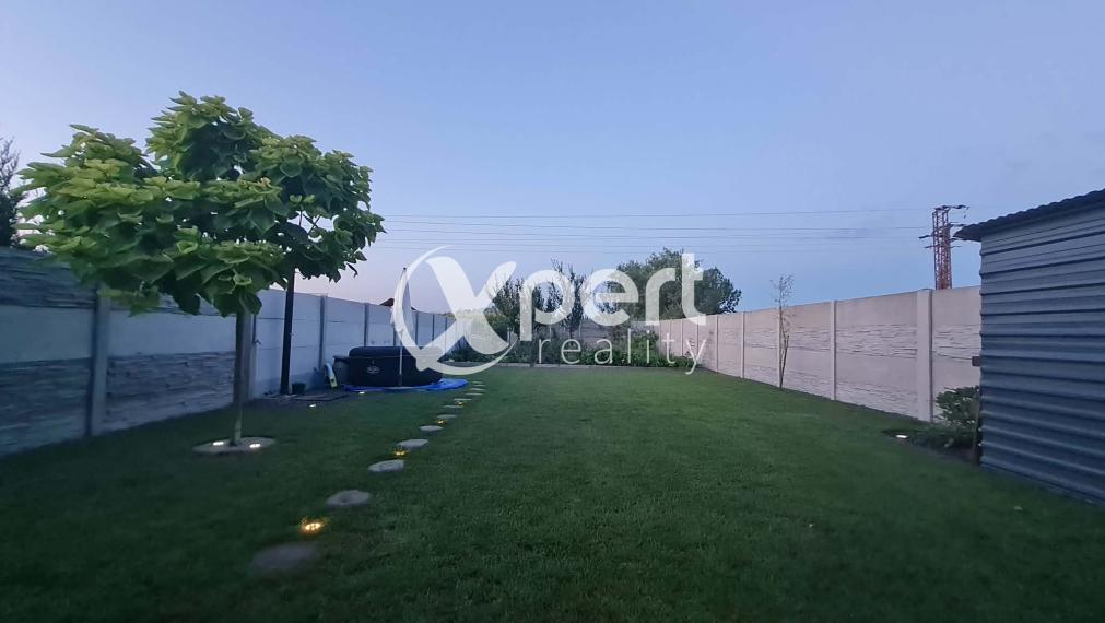 Domov s atmosférou a krásnou záhradou ! NOVOSTAVBA - 4 izbový bungalov v tesnej blízkosti Dunajskej Stredy