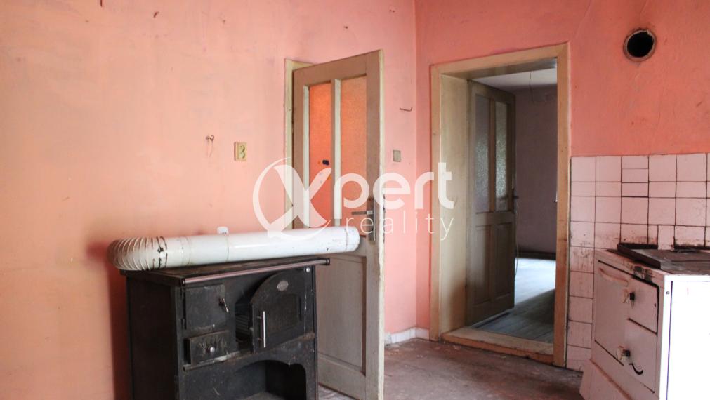 3 izbový DOM v hraničnej dedine Medveďov