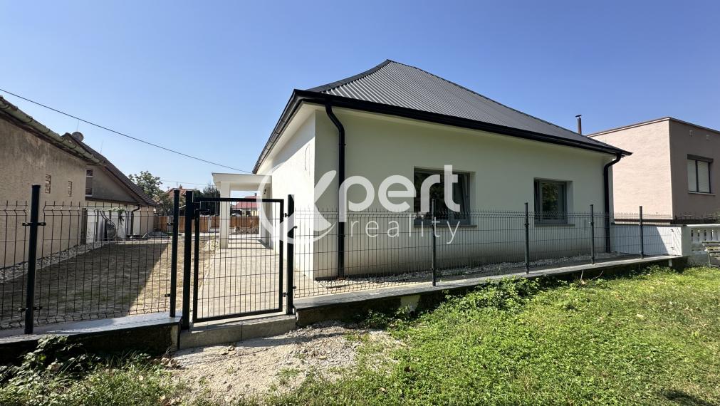 Na predaj rodinný dom v pokojnej lokalite obce Tomášikovo