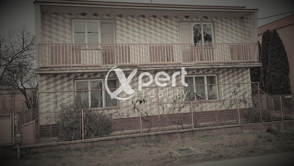 4 izb. rodinný dom s garážou MALÉ DVORNÍKY