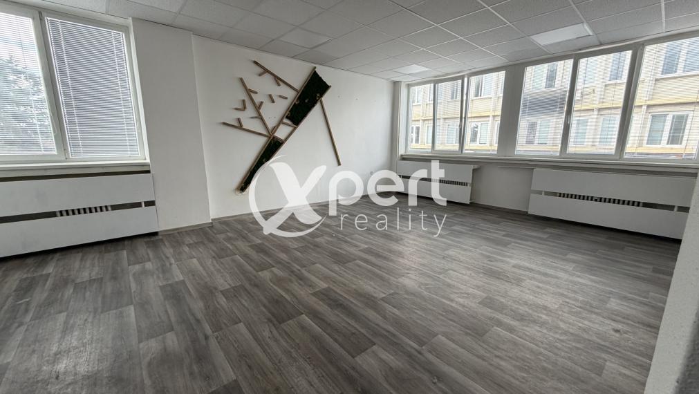 Kancelársky priestor na mieru  -  CENTRUM - Galanta