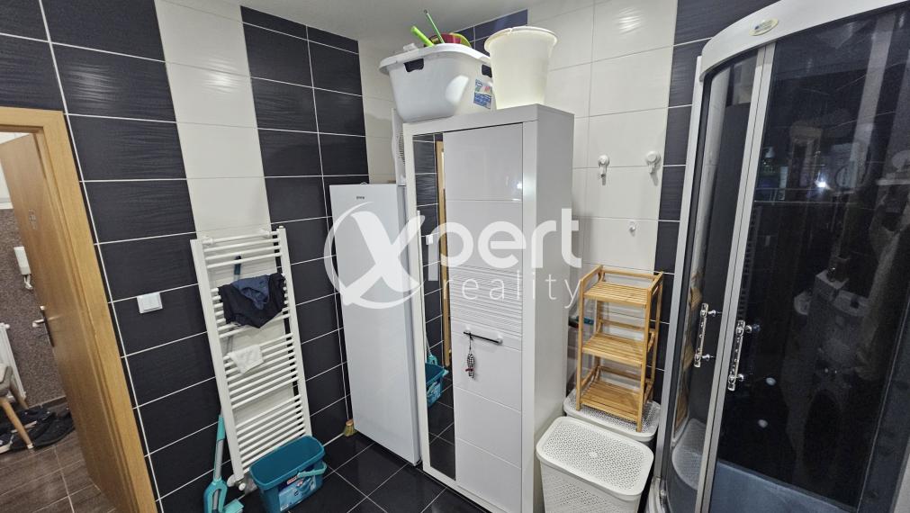 Predaj 2-i. byt s balkónom OHRADY