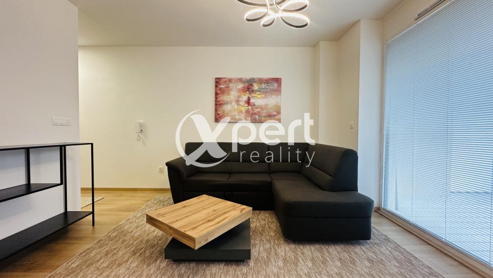 NOVINKA. 2 - Izbový byt na prenájom s parkovacím miestom