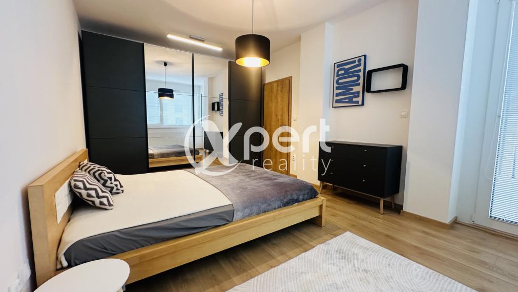 NOVINKA. 2 - Izbový byt na prenájom s parkovacím miestom