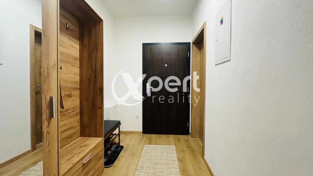 NOVINKA. 2 - Izbový byt na prenájom s parkovacím miestom