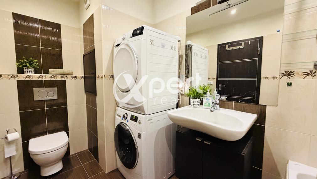 Slnečný 3 izbový byt v obľúbenej lokalite na predaj