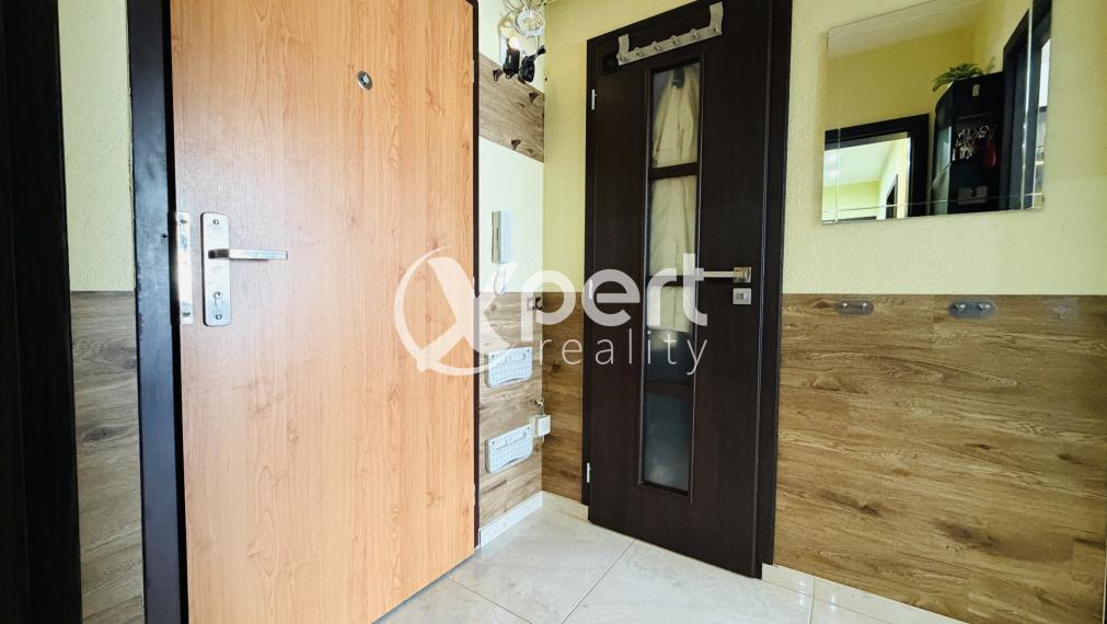 Na predaj slnečný 3 izbový byt v obľúbenej lokalite