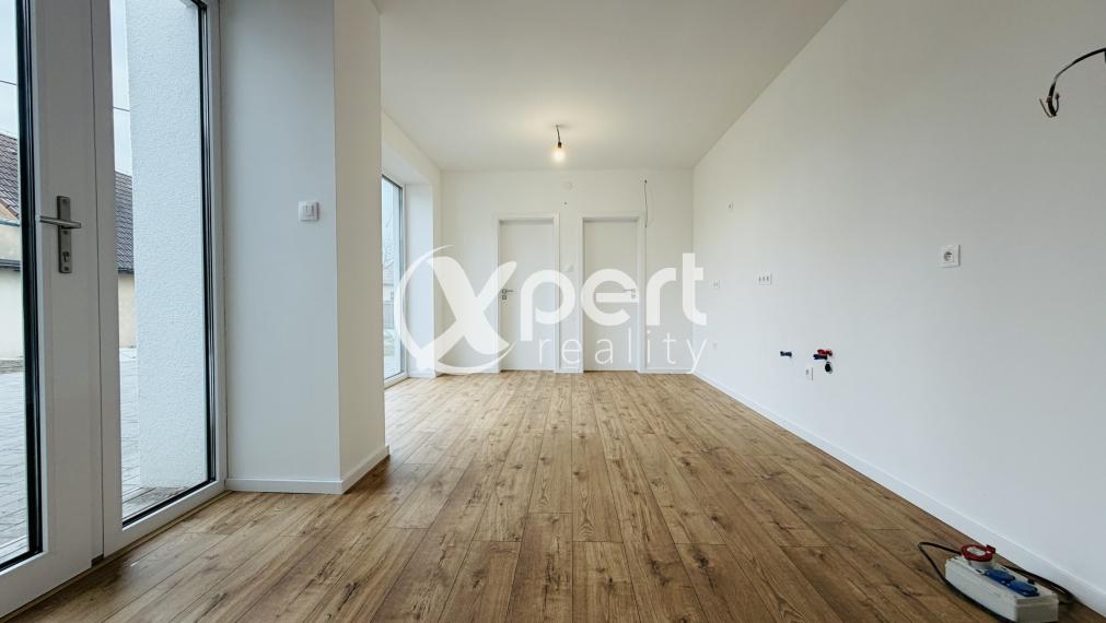 Na predaj rodinný dom v pokojnej lokalite obce Tomášikovo