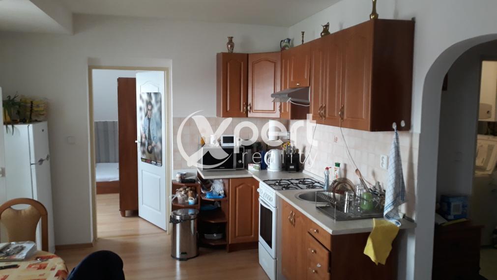 Predaj 1izbový byt s balkónom, (44m2), na Hlbokej ul. v Šamoríne