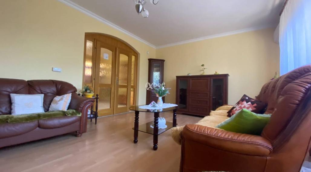 ZNÍŽENÁ CENA!NA PREDAJ RODINNÝ DOM PRIAMO V CENTRE