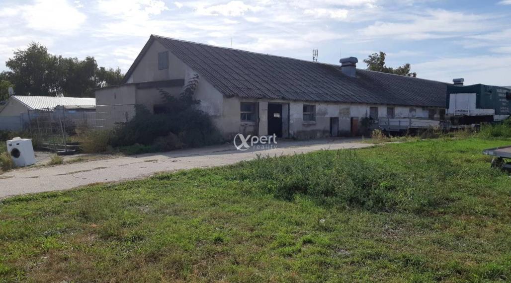 VEĽKÝ POZEMOK - Podnikateľský účely so stavbami