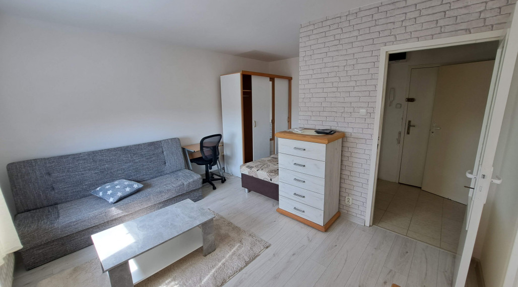 Prenájom 1 izbový byt, Veľký Meder