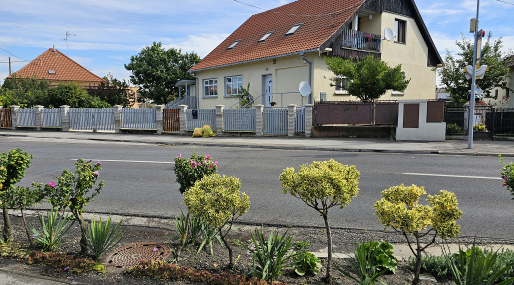 Viacúčelový celopodpivničený, poschodový bytový dom aj na investíciu