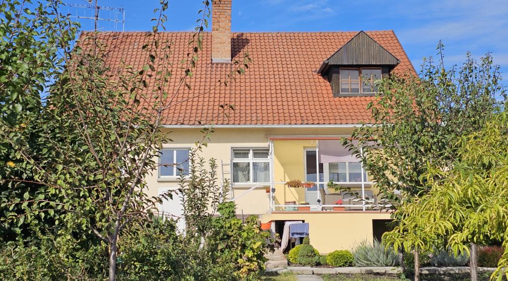 Viacúčelový celopodpivničený, poschodový bytový dom aj na investíciu