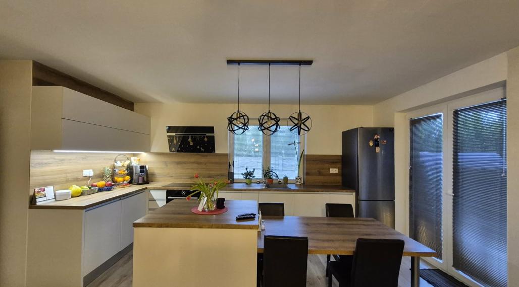 Domov s atmosférou a krásnou záhradou ! NOVOSTAVBA - 4 izbový bungalov v tesnej blízkosti Dunajskej Stredy