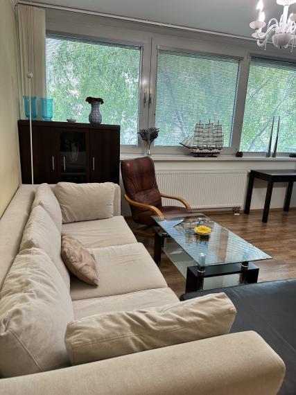 Zariadený, slnečný 3 i. byt v BA-Staré mesto