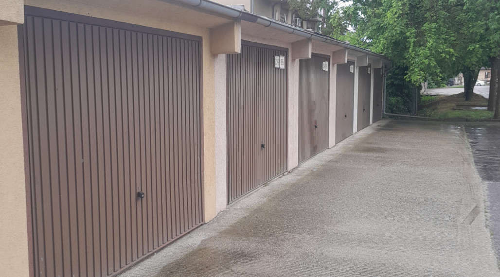 Prenájom murovaná Garáž v suteréne bytovky Gazdovský rad, Šamorín