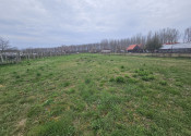 Stavebný pozemok - fotografia 1