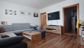 Nasťahujte sa bez starostí, bez nutnosti rekonštrukcie! 4 izbový rodinný dom s garážou v Gabčíkove - fotografia 14