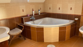 4-IZBOVÝ RODINNÝ DOM 160 m² | KRB | TERASA | GABČÍKOVO - fotografia 19