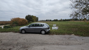 PRED POZEMKOM - KANALIZACIA