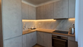 BÝVANIE, KTORÉ MÁ ŠTÝL - 1-IZBOVÝ BYT S BALKÓNOM, KOMPLETNÁ REKONŠTRUKCIA V PROJEKTE KOLOSEO, Tomášikova ulica, Bratislava - fotografia 1
