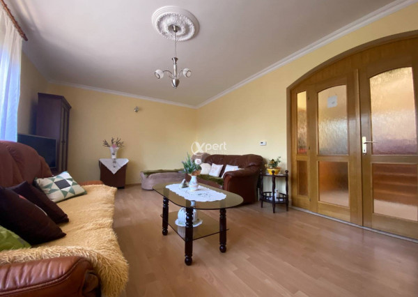 ZNÍŽENÁ CENA. Krásny rodinný dom priamo v centre na predaj