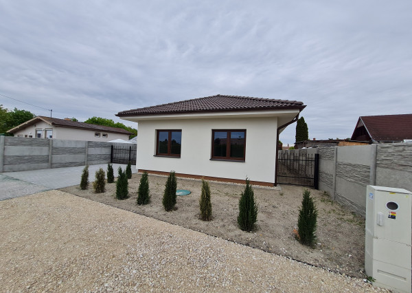 PREDAJ, štandardný - skolaudovaný - samostatný 4 izbový rodinný dom v DS