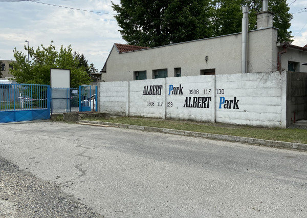 Na prenájom spevnené plochy, garáže, parkoviská