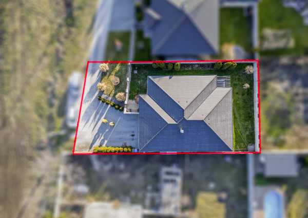 Na predaj krásny, štýlovo zariadený  5+1 izbový rodinný dom v obci Veľké Dvorníky
