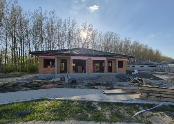 PREDAJ, 4 izbový RD s dvomi bytovými jednotkami v Dunajskej Strede