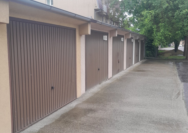 Prenájom Garáž s elektrinou na Gazdovskom Rade v Šamoríne