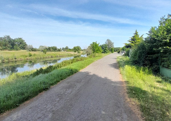 Predaj pekný pozemok 650m2 v Šamoríne časť Čilistov