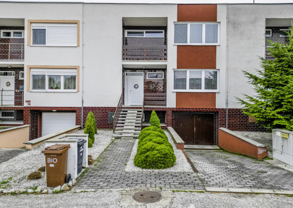 ZNÍŽENÁ CENA.NA PREDAJ RODINNÝ DOM S GARÁŽOU A ZÁHRADOU