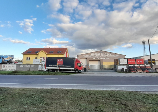 Predaj Exkluzívne priemyselný  areál v celku v Šamoríne na Seneckej ul., blízko R7