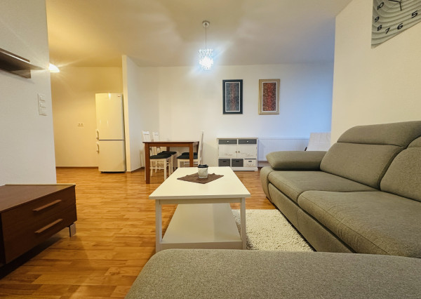 2-izbový byt na prenájom v centre Galanty s garážovým státím