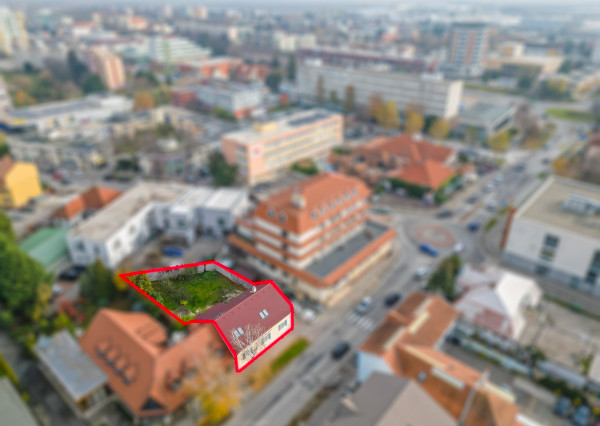 Rodinný dom s multifunkčným využitím v  centre Galanty