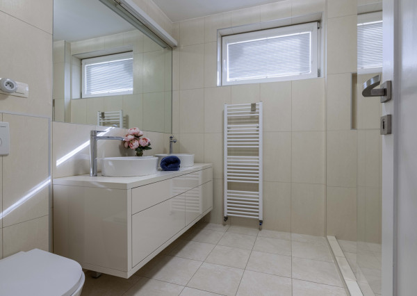 MODERNÝ DIZAJN A VEĽKOLEPÝ PRIESTOR