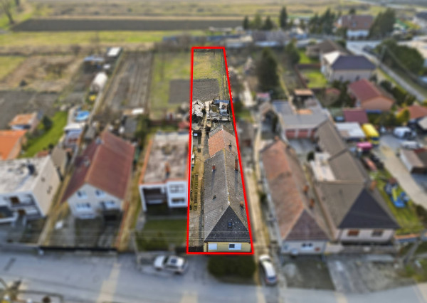 Starší rodinný dom vo vyhľadávanej obci Čierny Brod