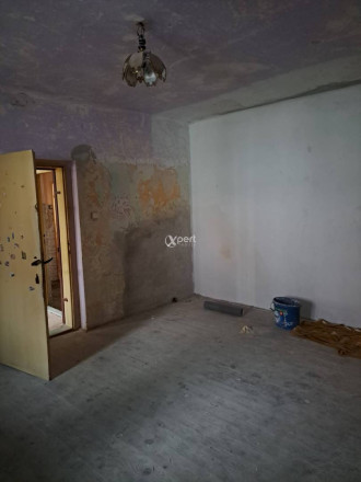 3-izbový starší RD. s garážou - fotografia 4