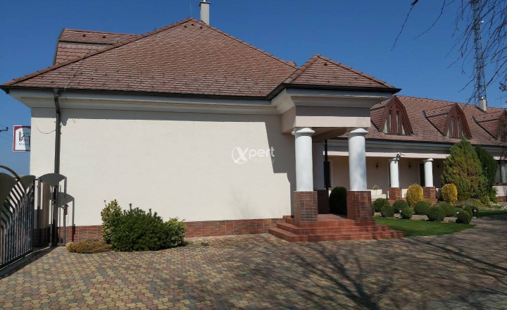 Predaj - PENZIÓN, Agropenzión vo vyhľadávanej lokalite 2 km.od cesty R7 Holice - fotografia 19