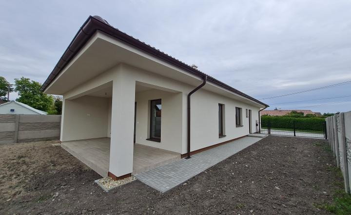 PREDAJ, štandardný - skolaudovaný - samostatný 4 izbový rodinný dom v DS - fotografia 3