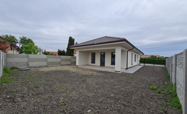 PREDAJ, štandardný - skolaudovaný - samostatný 4 izbový rodinný dom v DS - fotografia 4