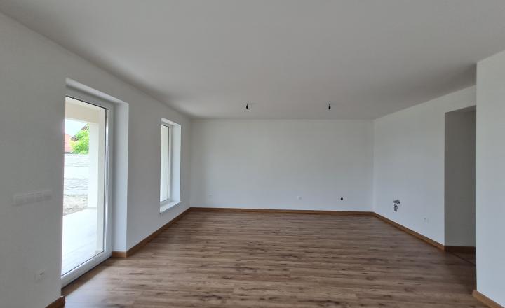 PREDAJ, štandardný - skolaudovaný - samostatný 4 izbový rodinný dom v DS - fotografia 18