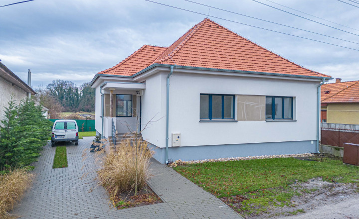 4 IZBOVÝ RODINNÝ DOM "PREDANÉ" - fotografia 3