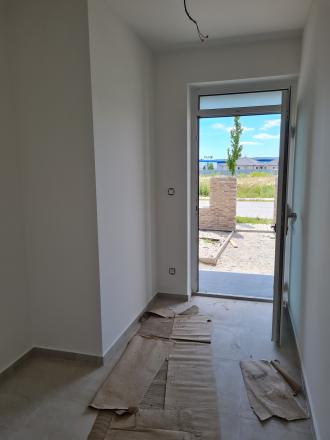 PREDAJ, 4 izbový rodinný dom v Dunajskej Strede - fotografia 4