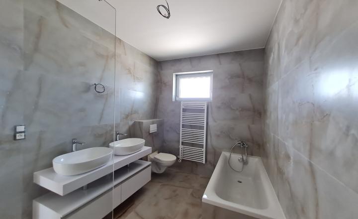PREDAJ, 4 izbový rodinný dom v Dunajskej Strede - fotografia 8