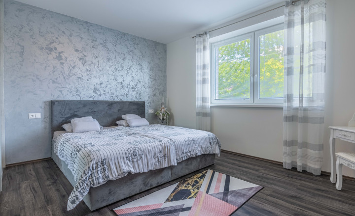 PREDAJ - 3 izbový rodinný dom Pinkove Kračany - fotografia 8
